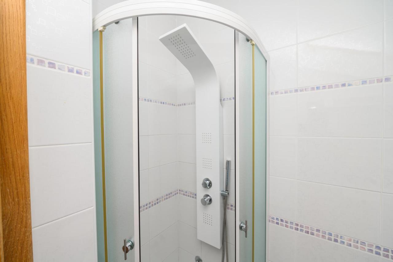 Apartmani Loreta Mali Losinj Exterior photo
