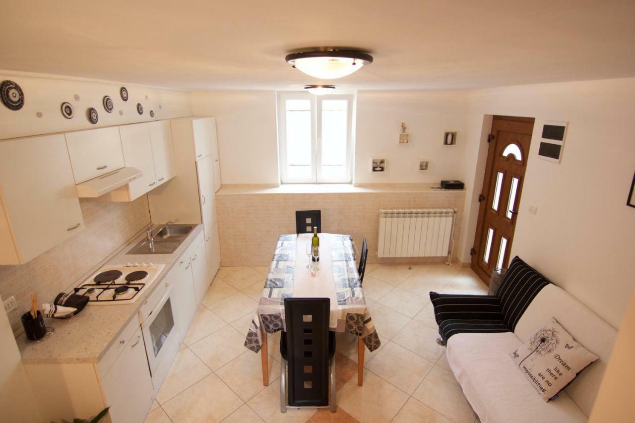 Apartmani Loreta Mali Losinj Exterior photo